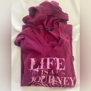 Seven 7 long sleeve v neck shirt with hood. Maroon. Size L